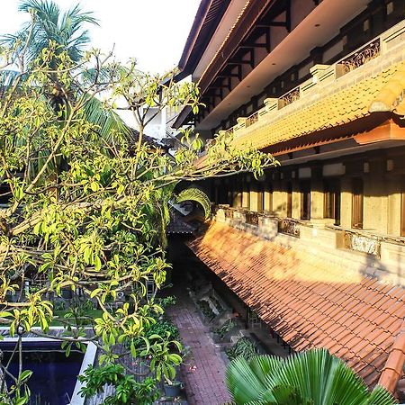 Hotel Puri Tanah Lot Кута Экстерьер фото