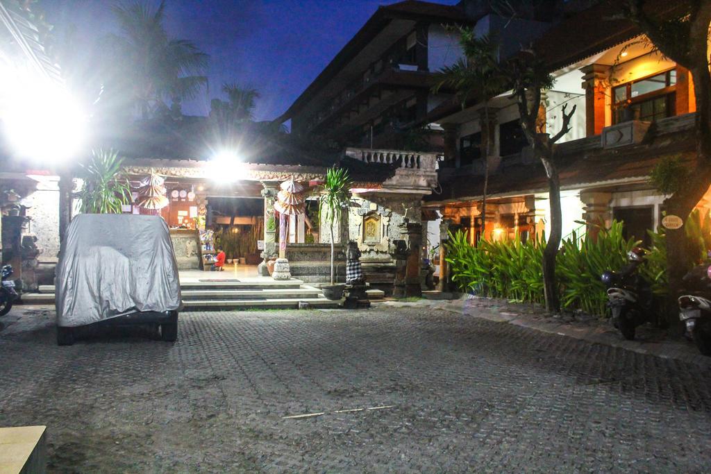 Hotel Puri Tanah Lot Кута Экстерьер фото