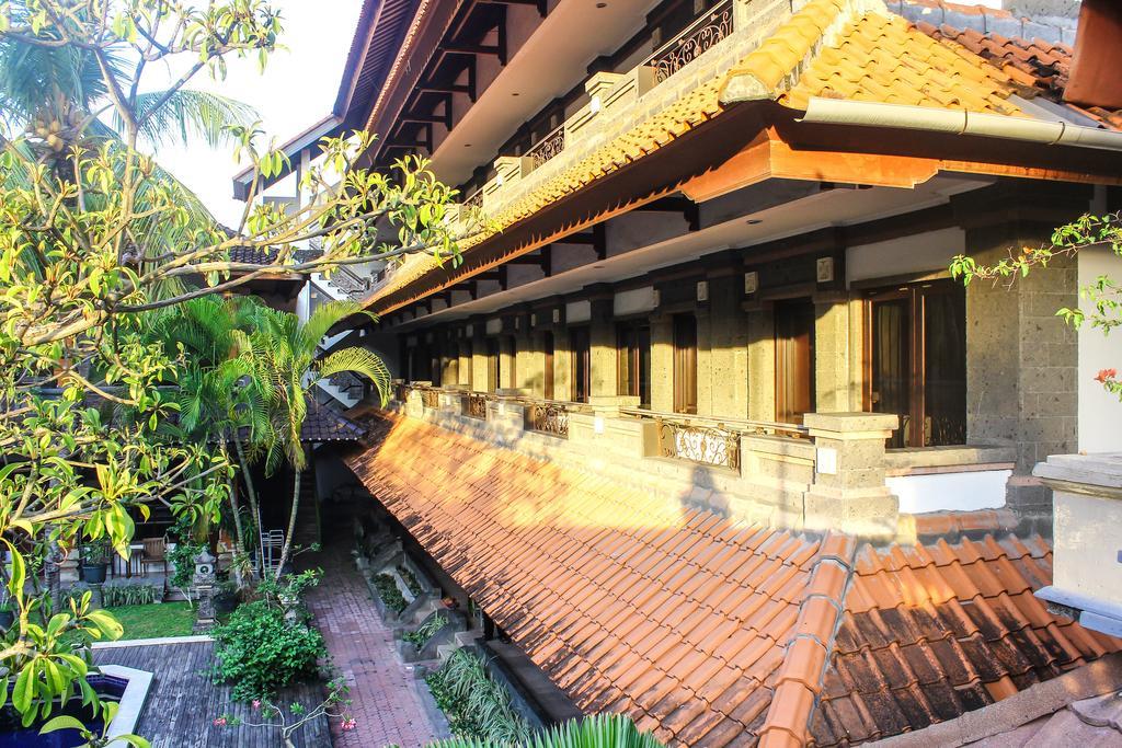 Hotel Puri Tanah Lot Кута Экстерьер фото