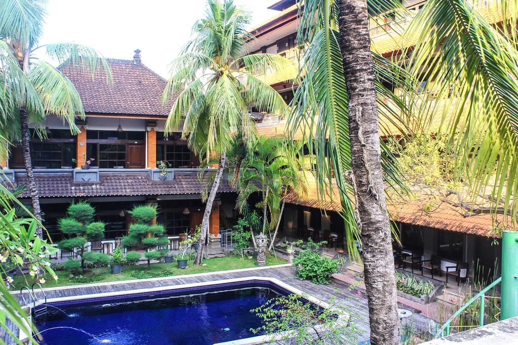 Hotel Puri Tanah Lot Кута Экстерьер фото