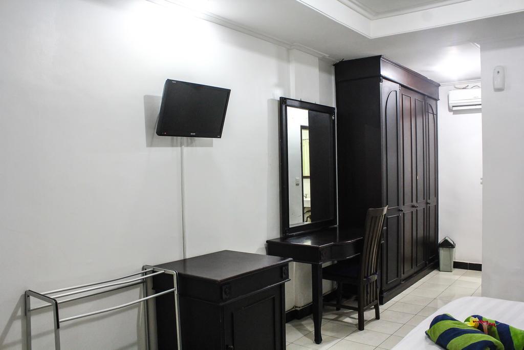 Hotel Puri Tanah Lot Кута Экстерьер фото