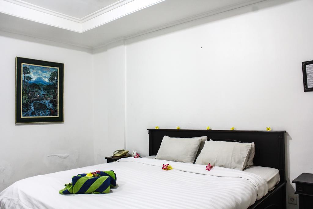 Hotel Puri Tanah Lot Кута Экстерьер фото