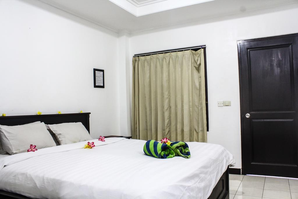 Hotel Puri Tanah Lot Кута Экстерьер фото
