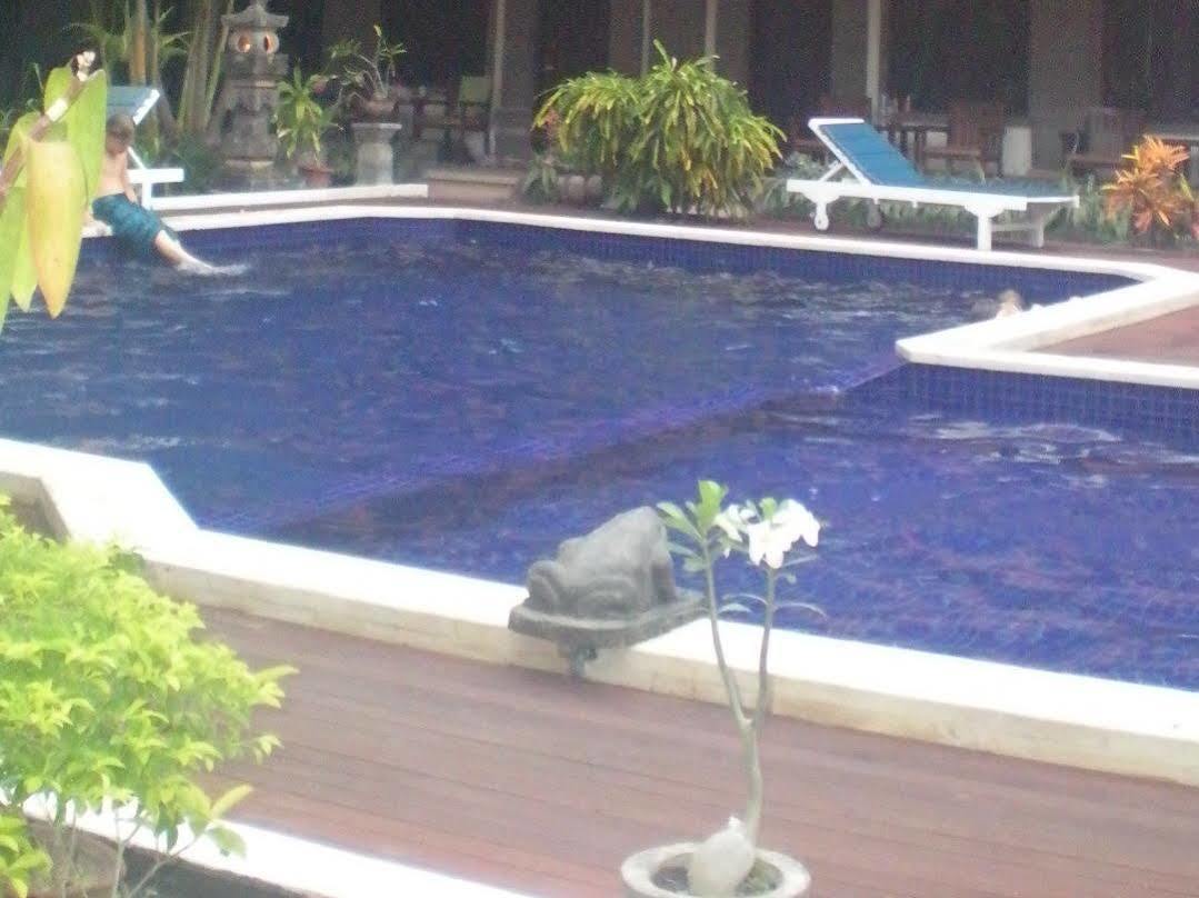 Hotel Puri Tanah Lot Кута Экстерьер фото