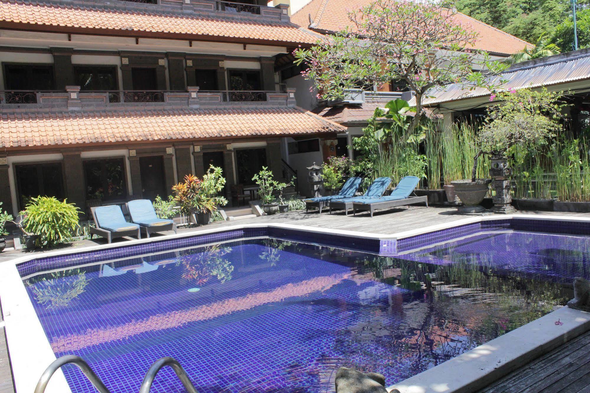 Hotel Puri Tanah Lot Кута Экстерьер фото