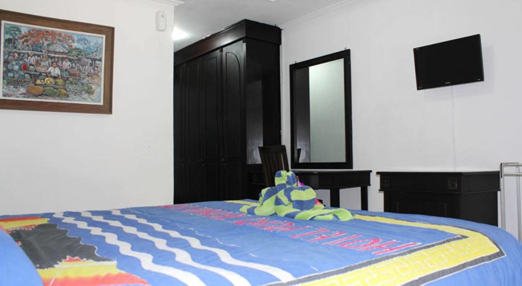 Hotel Puri Tanah Lot Кута Экстерьер фото