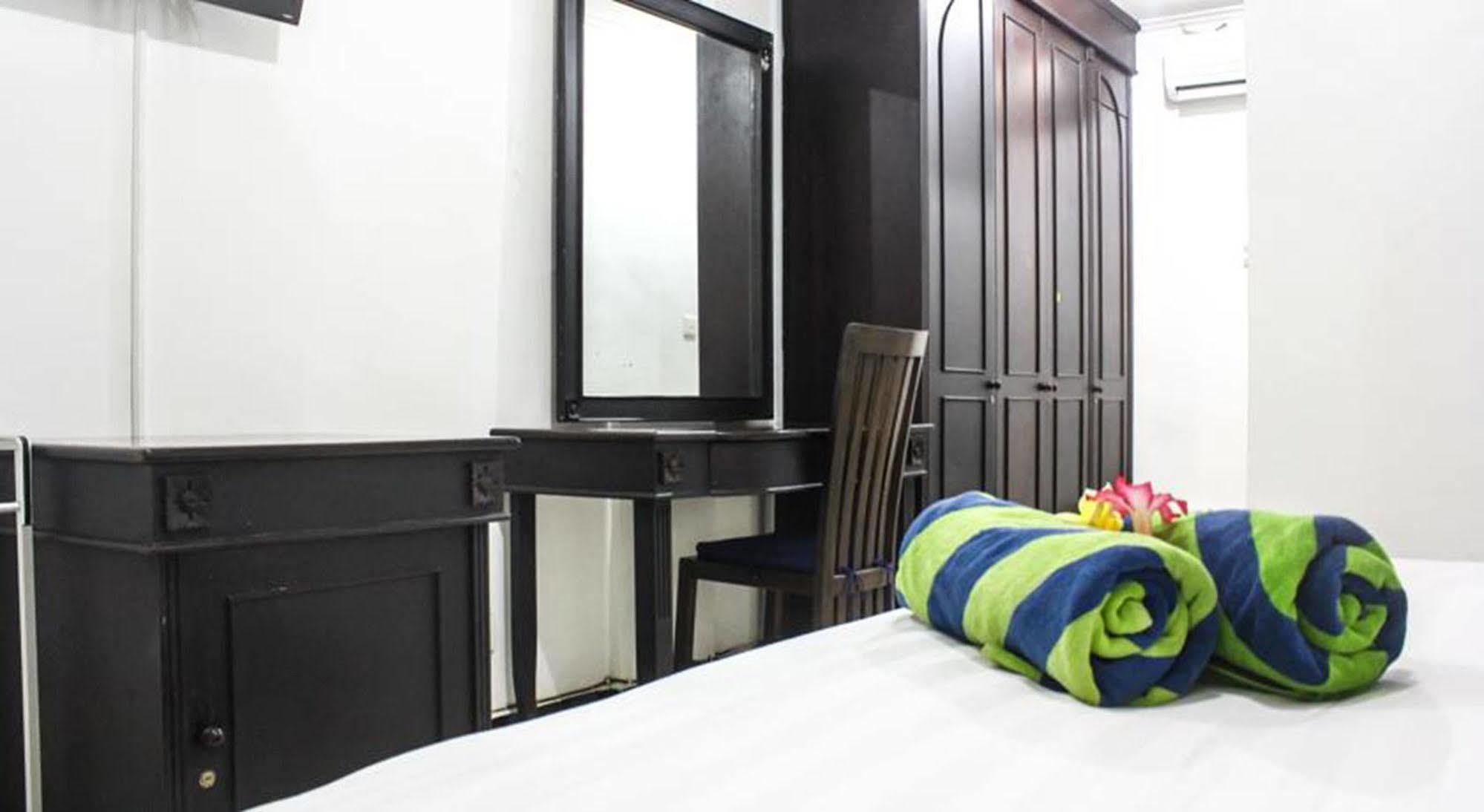 Hotel Puri Tanah Lot Кута Экстерьер фото